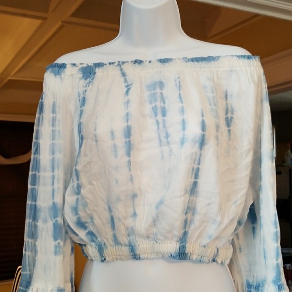 Crop top - Picture 2 of 4